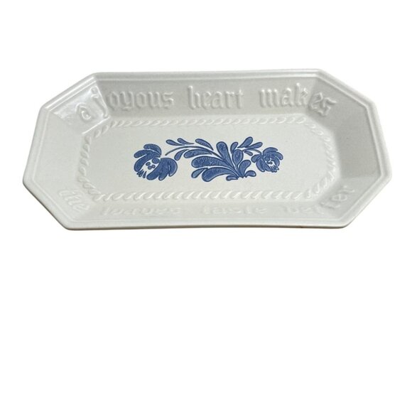 Pfaltzgraff Yorktowne Bread Plate A Joyous Heart Makes The Loaves Taste Better - Picture 1 of 7